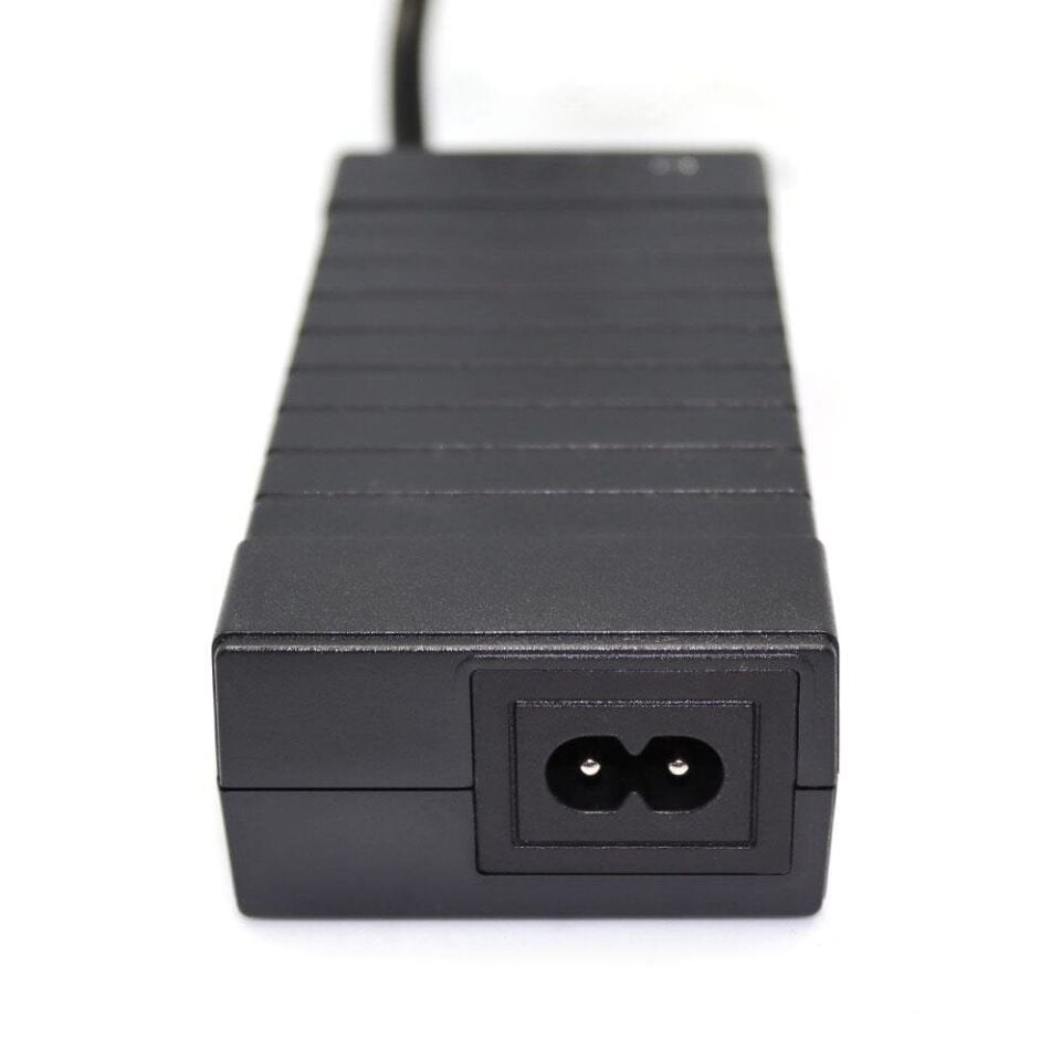 PARAGO 220 Volt-12 Volt Dönüştürücü Adaptör (PGACDC)