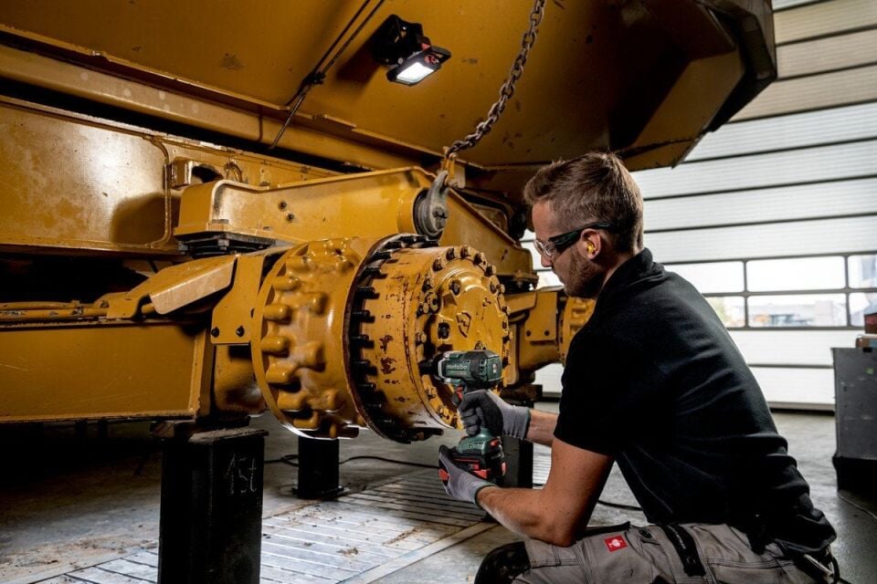 METABO SSW 18 LTX 800 BL Şarjlı Somun Sıkma 18 Volt (Akü ve Şarj Aleti Hariç)