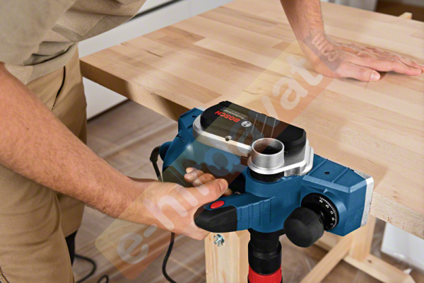 Bosch Profesyonel Seri Bosch Professional GHO 26-82 D Planya