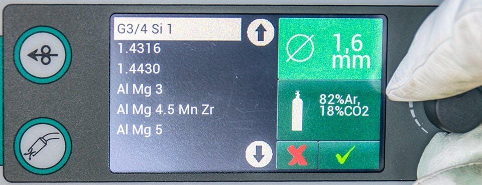 MERKLE GreenMIG 400 KW Gazaltı Kaynak Makinası 400 Amper (Sinerjik - Pulse - Su Soğutmalı)