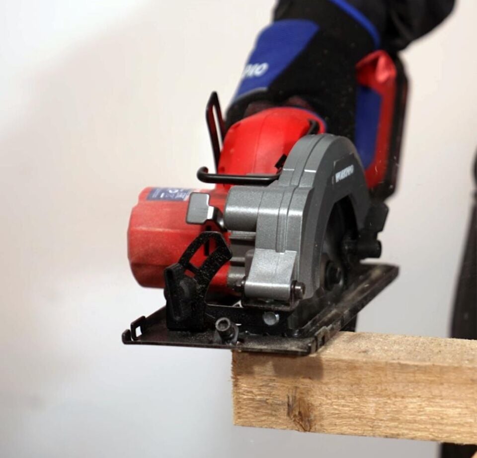 WORKPRO WP393003 20Volt 140mm Kömürsüz Profesyonel Daire Testere (Akü Dahil Değildir)
