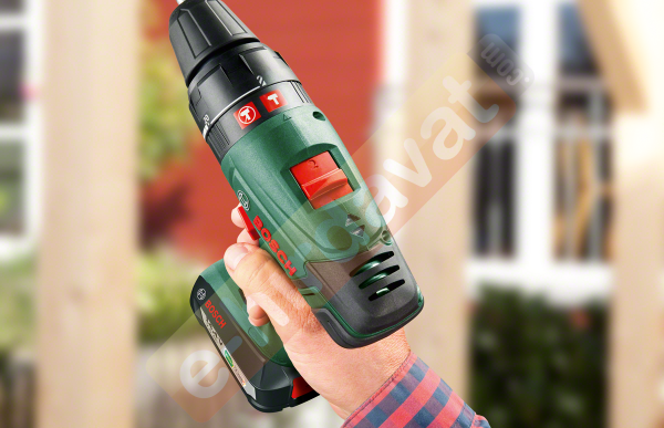 Bosch PSB 14,4 LI-2 Çift Akü 2,5 Ah Akülü Darbeli Vidalama/Delme Makinesi