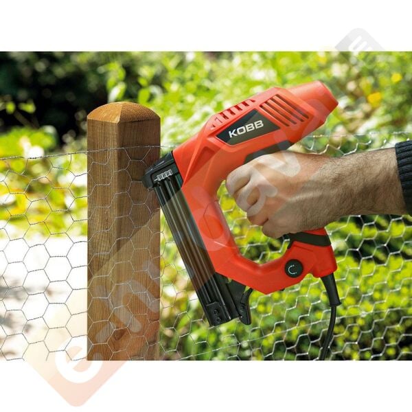 KOBB KBZ90 15-25mm Zımba ve 15-32mm Profesyonel Çivi Çakma Makinesi + 3000 adet Yedek Zımba ve Çivi