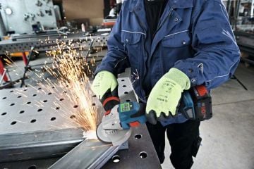 Bosch Profesyonel Seri Bosch Professional GWS 18V-15 SC Akülü Taşlama Makinesi