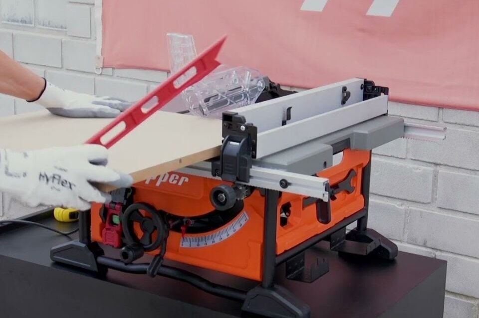 NORTON CLIPPER CWT 255 Tezgah Tip Yatay Daire Testere 1500 Watt