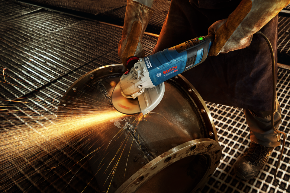 Bosch Professional GWS 30-230 B Taşlama Makinesi