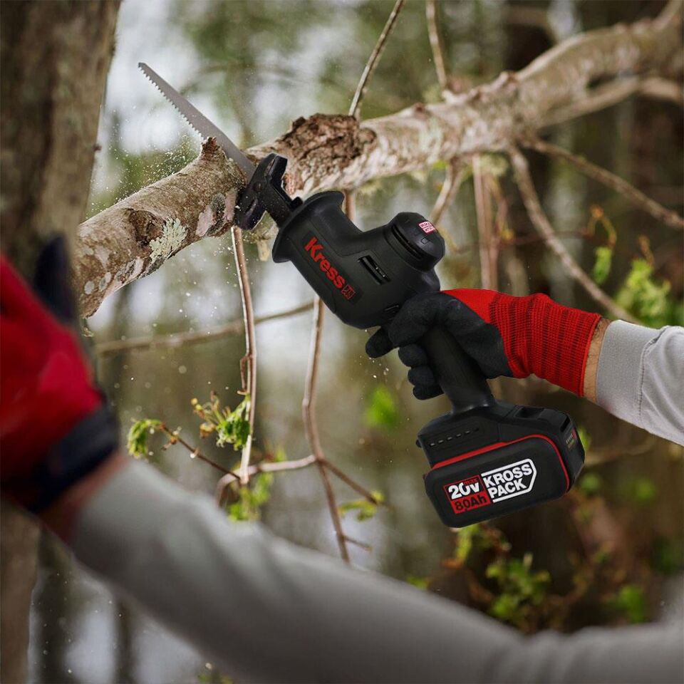 Kress KUE00.91 20Volt Kömürsüz Profesyonel Tilki Kuyruğu Testere (Akü Dahil Değildir)