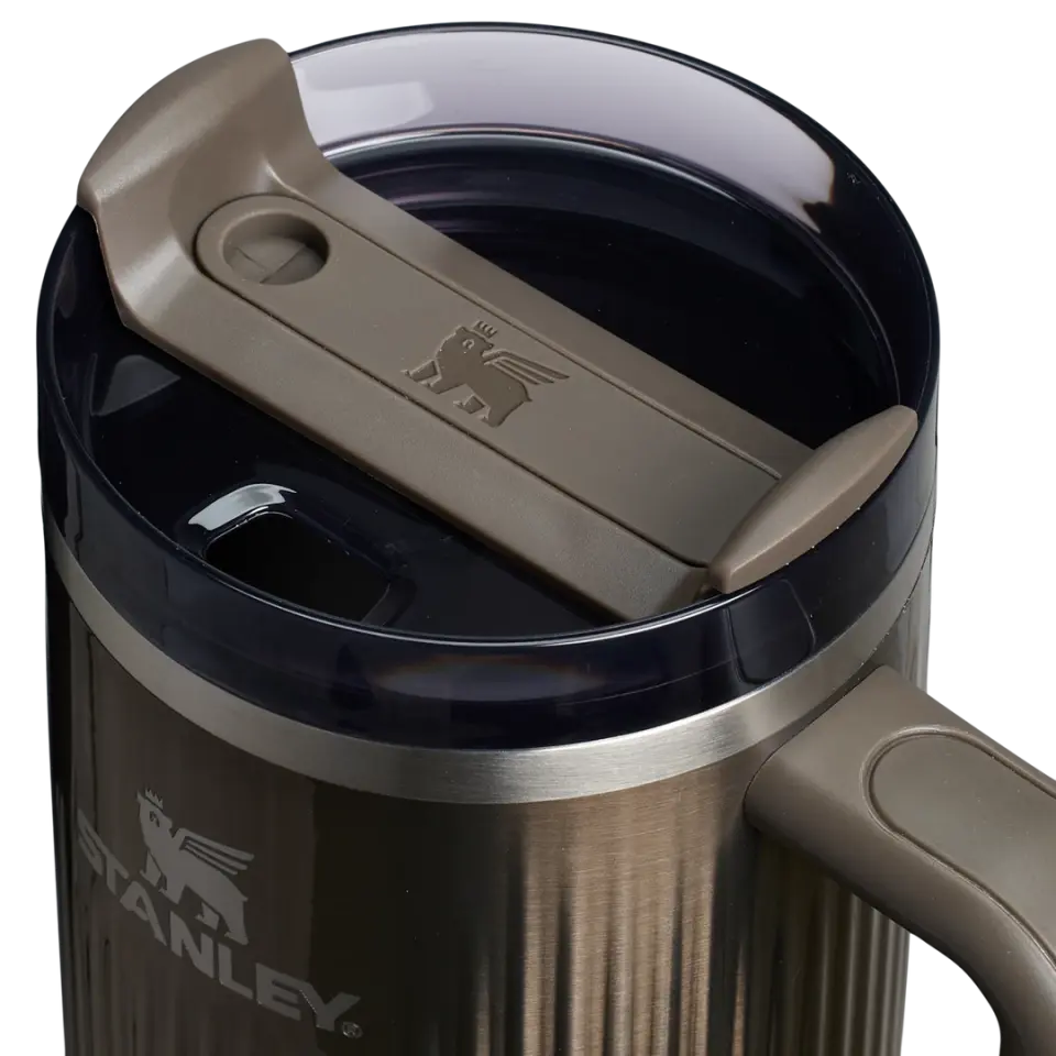 Stanley Quencher Fluted Pipetli Termos 1.18 Lt - Gunmetal Shine