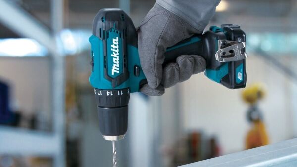 MAKİTA DF333DWAE Şarjlı Matkap 12 Volt