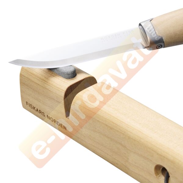 FISKARS Norden Ahşap Saplı Bileme Aparatı (1071898)