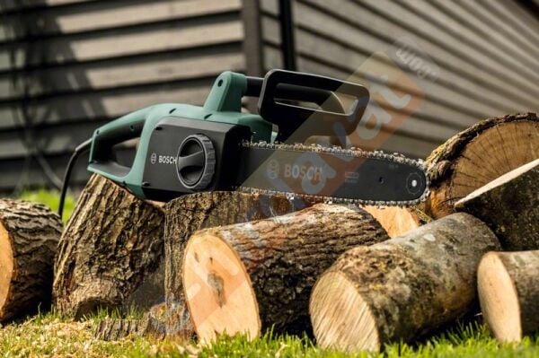 Bosch UniversalChain 35 Zincirli Ağaç Kesme Makinesi