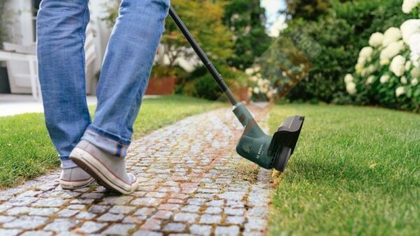 Bosch EasyGrassCut 18-230 Akülü Kenar Kesme