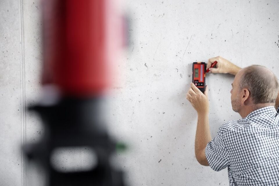 ﻿LEICA LINO L6R 3 Eksen 360 Derece Çapraz Çizgili Şarjlı Kırmızı Lazer Terazi