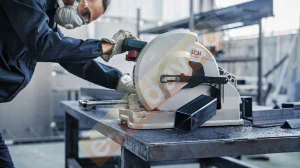 BOSCH PRO Steel 305X2.2x25.4 mm 60 Diş Elmas Uçlu Metal Kesme Testeresi