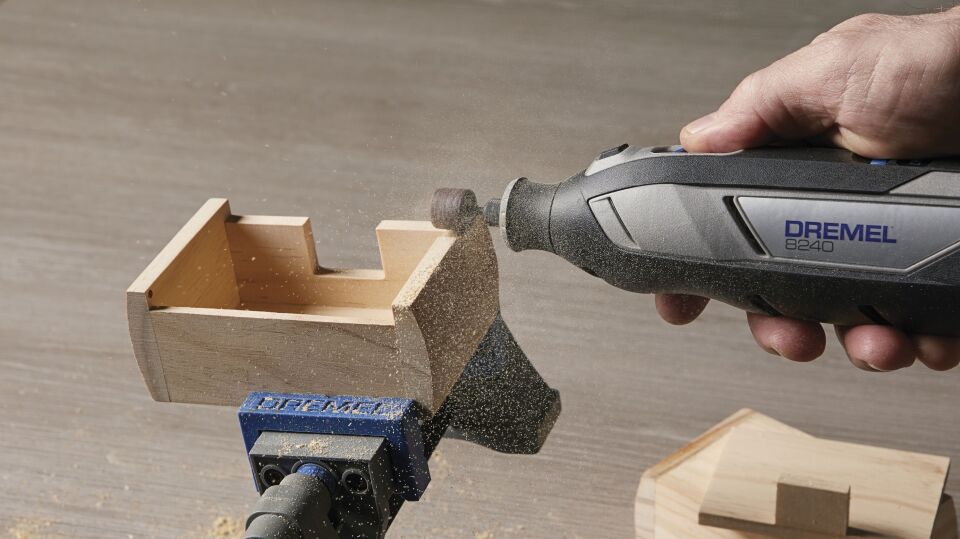 DREMEL® 8240 (8240-5/65)