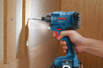 Bosch Profesyonel Seri Bosch Professional GDR 180-LI Akülü Darbeli Somun Sıkma