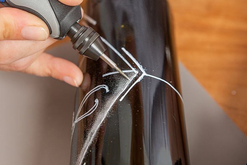 Dremel® Cam İşlemeciliği Aksesuar Seti (682)