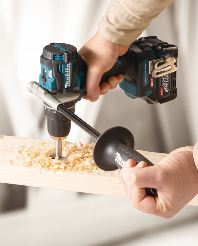 MAKİTA HP 002GA201 Çift Akülü Darbeli Matkap 20 Volt 2.5 Amper