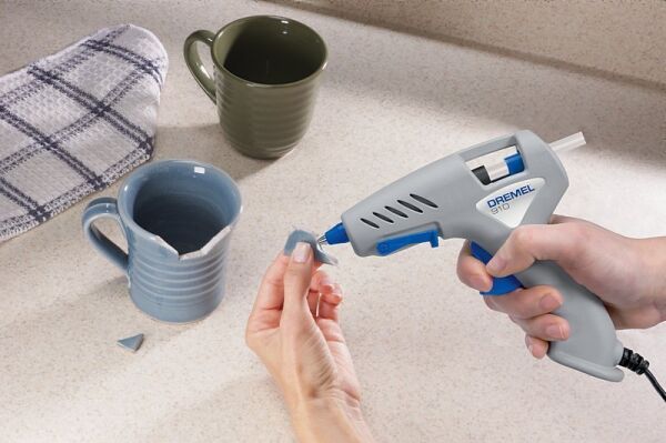 Dremel Mum Silikon Tabancası 7mm / F0130910JA